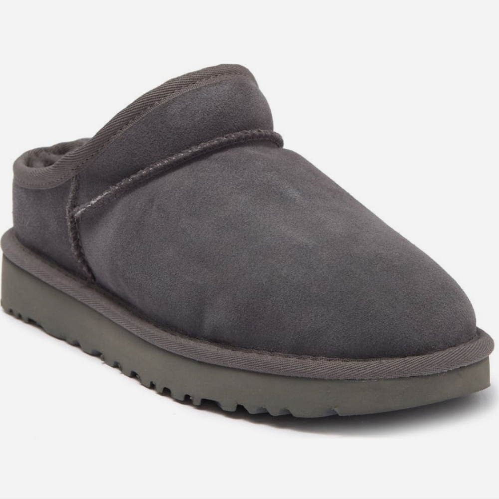 UGG Classic Slippers Gray Suede Women Size 6